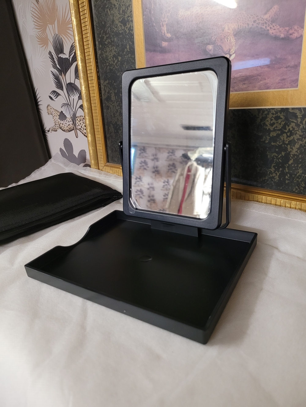 Mary Kay Collaspable Vanity with Pouch